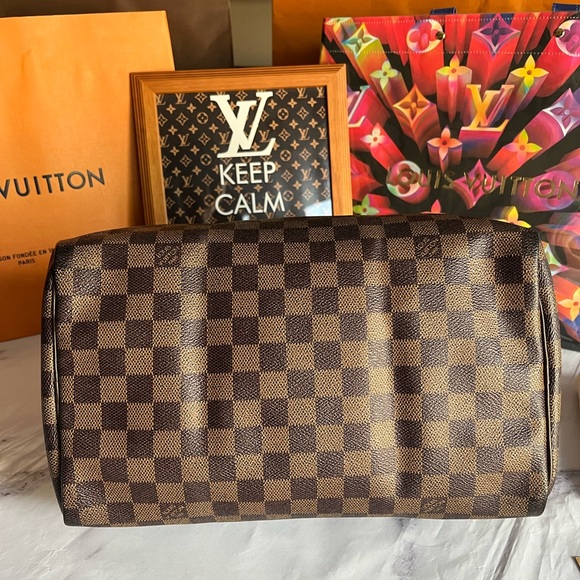*SOLD*Authentic Louis Vuitton Speedy 30 - Picture 7 of 13